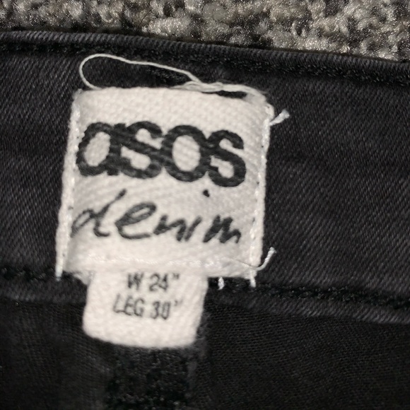 ASOS Denim Destroyed Ankle Crop High Rise - Picture 2 of 4